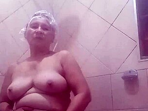 estou cheia de tesão, cadê os pauzudos pra blonde milf solo tease? 🔥