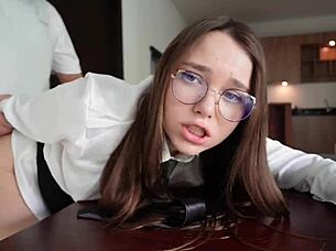 The psychologist suggested an unconventional method of treatment for better results