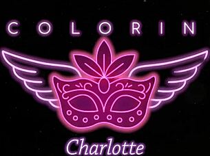 Oh yes, feel this wet shaved pussy as glasses girl fingers deep in her tight cunt