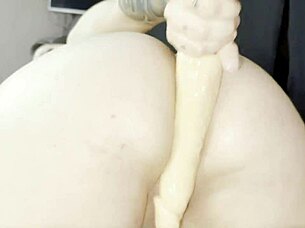 Colombian beauty with big natural tits masturbates and squirts solo