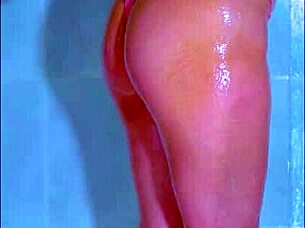 COLLEGE STUDENT SHOWER TIME REVEALS WET THONG