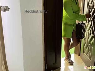 big fat chocolate ass melts and bounces on hard cock 😈🍫🍑