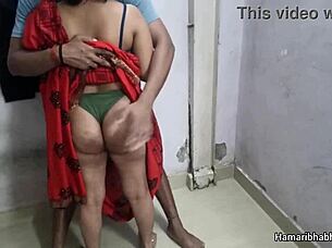 hey, this indian aunty gets closeup action in sexy red saree