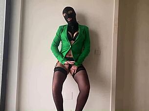 This private secretary is hot - preview