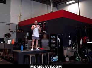 hot stepmom and stepdaughter contrast in wild freeuse gym session