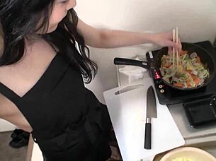 naked apron japanese mature gets creampie