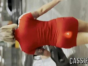 c'mon, tease that hot blonde milf's big clit and ass in public!