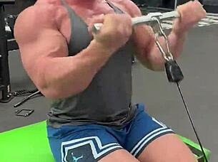 Who wants a fun workout session with me comment subscribe now