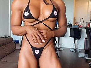 erotic hot female muscle babe fbb 28 😍