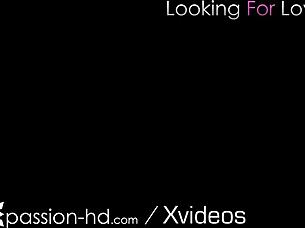 Brunette babe spreads legs for hardcore cock pounding in high-definition sex.