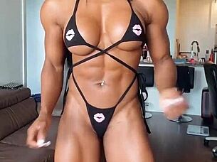 erotic hot female muscle babe fbb 28 😍