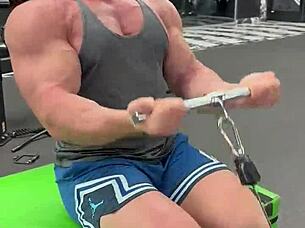 Who wants a fun workout session with me comment subscribe now