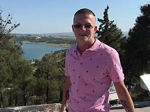 Whoa That Stranger Invited The Couple For Tea But Fucked Ass And Pussy In Bi Threesome!