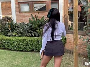 colegial safada fazendo travessuras no intervalo com massagem hardcore e orgasmos