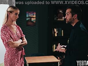 Hey, will you rail my hairy cunt in class?