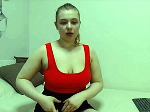 I love teasing with my big ass bbw curves while dancing seductively on webcam