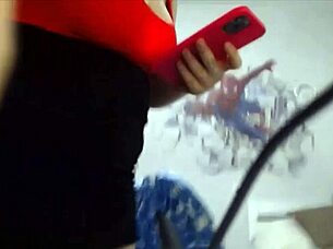 I love teasing with my big ass bbw curves while dancing seductively on webcam