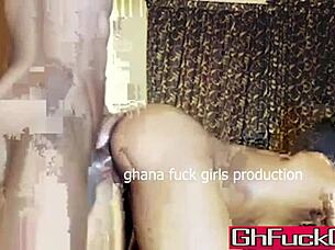 This guy's dick so big, after he fucked me I couldn't even pee for days, eii some guys got huge dicks oooo!