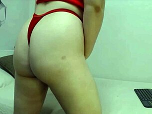 I love teasing with my big ass bbw curves while dancing seductively on webcam