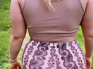 Bunduda Gostosa works as a prostitute in this casual tale.