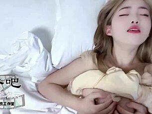 Intense Bareback Quickie With Romantic Asian Gay Couple