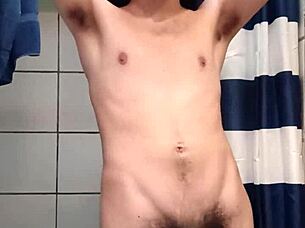 Whoa, check out Lil Skittle spinning that cock like a wild helicopter!