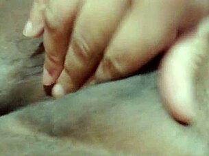 Come on, make a hot video call with this cam girl, just message me now!