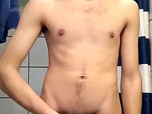 Whoa, check out Lil Skittle spinning that cock like a wild helicopter!