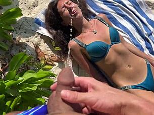 pissing on skinny babe at public beach, she gets shocked with wet pussy fetish 😲🏖️