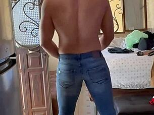 Subtle Hints Of Naked Muscular Young Mexican Bodybuilder In Homemade Amateurs Fetish