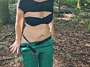oh sexy in the forest i find a stranger for some hummmmm fun