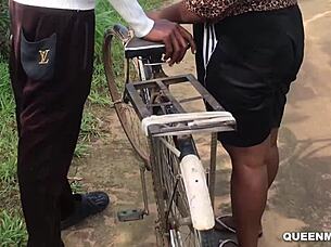 I loved pounding her wet pussy hard on the roadside without hesitation