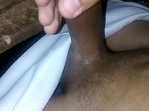 Personal-Error masturb�ndome un rato mas necesito a una chicaa... oh wait, thats not right, i mean i need a girl bad