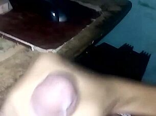 Personal-Error masturb�ndome un rato mas necesito a una chicaa... oh wait, thats not right, i mean i need a girl bad