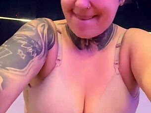 Meu personal trainer got so horny he made me choke on his thick monster cock until gagging in the gym!