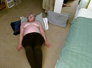 why not start your morning with a sexy wiggle in those favorite dirty leggings like dawnskye1962 does in this retro blue films update