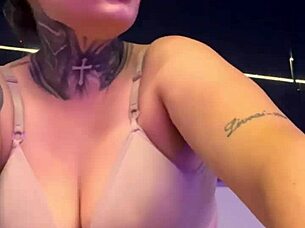 Meu personal trainer got so horny he made me choke on his thick monster cock until gagging in the gym!