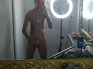 punheta no natal antes da ceia com tattooed brazilian flair