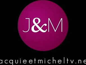 Il ny a jamais rien de négatif pour la belle lylou in amateur mmf threesome with beautiful skinny blonde