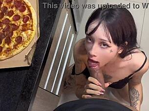 girlfriend gets jealous of my pizza and wants to fuck before i eat it ft amberzinha free version