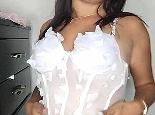 let me seduce you to fuck my big ass hard with colombian flair 😏