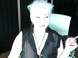 Bold Webcam Milf With Big Natural Tits Fingers Wet Pussy And Gapes Asshole Using Huge Dildo