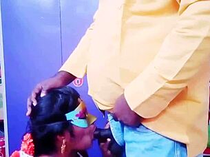 Desi Housewife Fucking Tailor With Telugu Dirty Talks - So Hot!