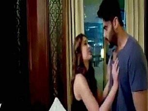 Hey, check out Kareena and Arjun Kapoor's steamy kissing scenes compilation from Ki & Ka! 💋🔥