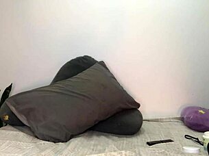 Who wants to watch me vibe my tight asshole with toys until I cum hard?