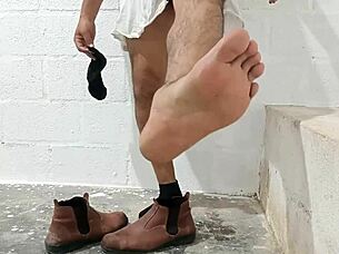 hey, check out yuri gaucho, that brazilian bear with a massive cock, super horny and ready to jerk off solo