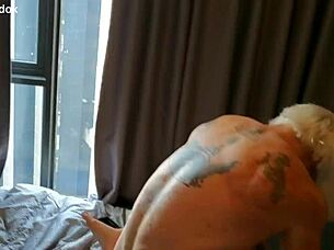 Asian teacher gets a cum-covered face while squirting wildly 😈💦