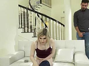 Beautiful shemale enjoys sexy encounter with guy.