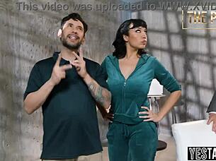 curvy big boobs milfs, how do you fuck stepfamily to win that game show prize?