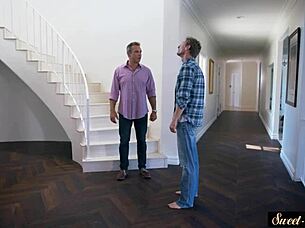 Gorgeous teen 18+ gets screwed passionately in the kitchen what a fantasy!